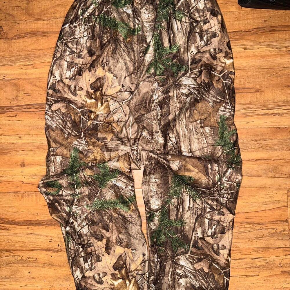 Realtree camo pants with adjustable